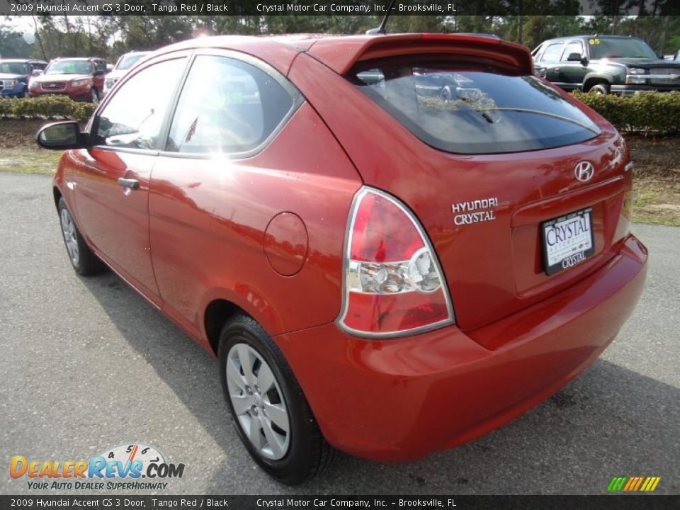 2009 Hyundai Accent GS 3 Door Tango Red / Black Photo #3