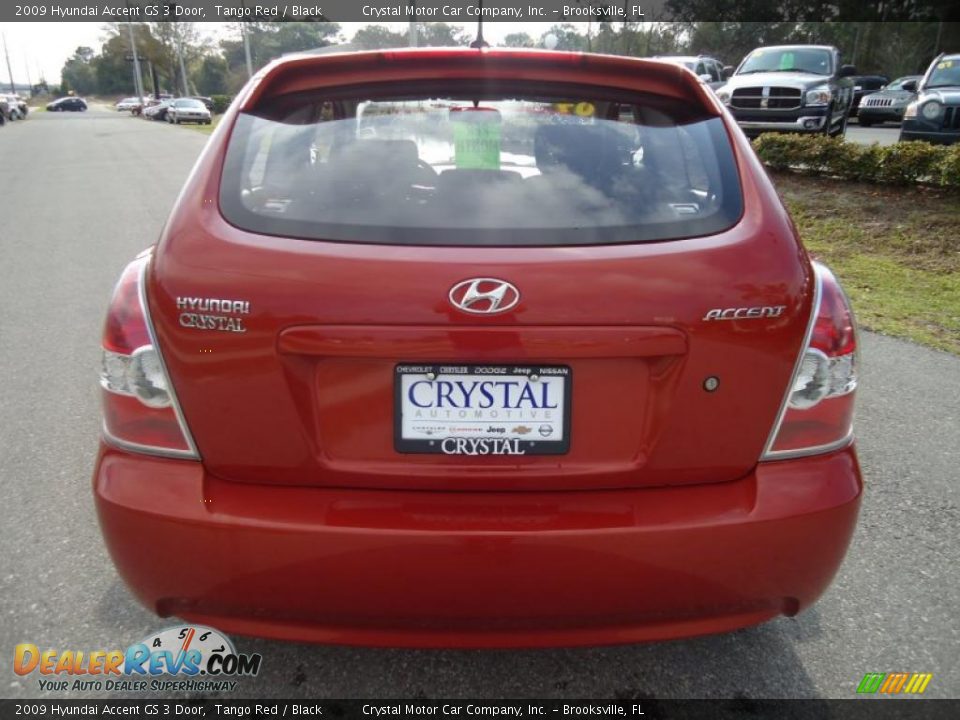 2009 Hyundai Accent GS 3 Door Tango Red / Black Photo #8
