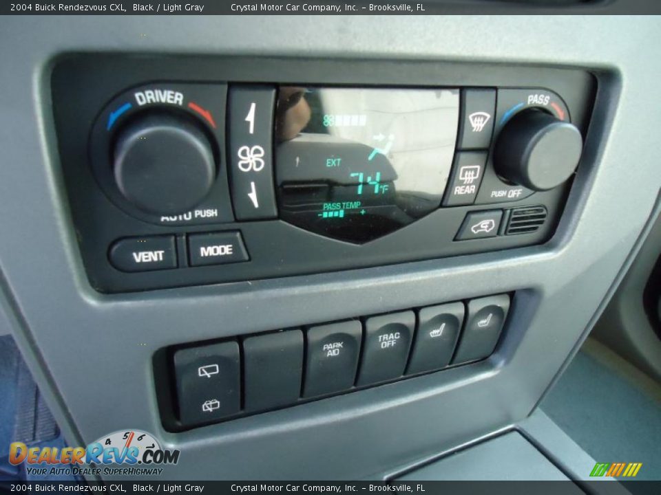 2004 Buick Rendezvous CXL Black / Light Gray Photo #32