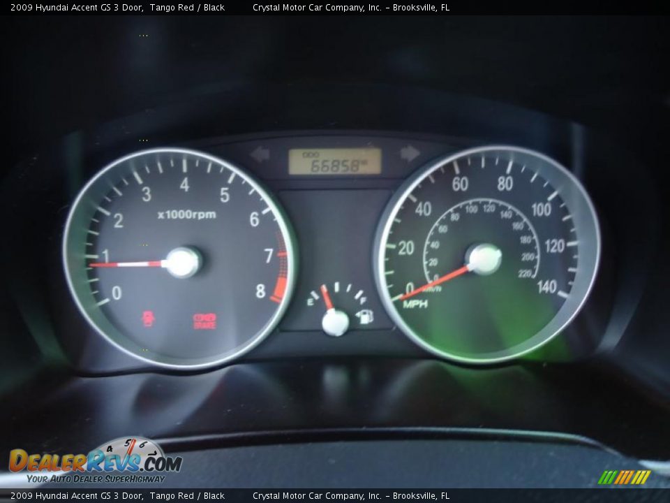 2009 Hyundai Accent GS 3 Door Tango Red / Black Photo #24