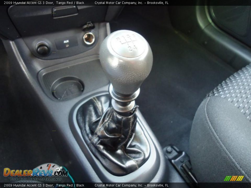 2009 Hyundai Accent GS 3 Door Tango Red / Black Photo #27