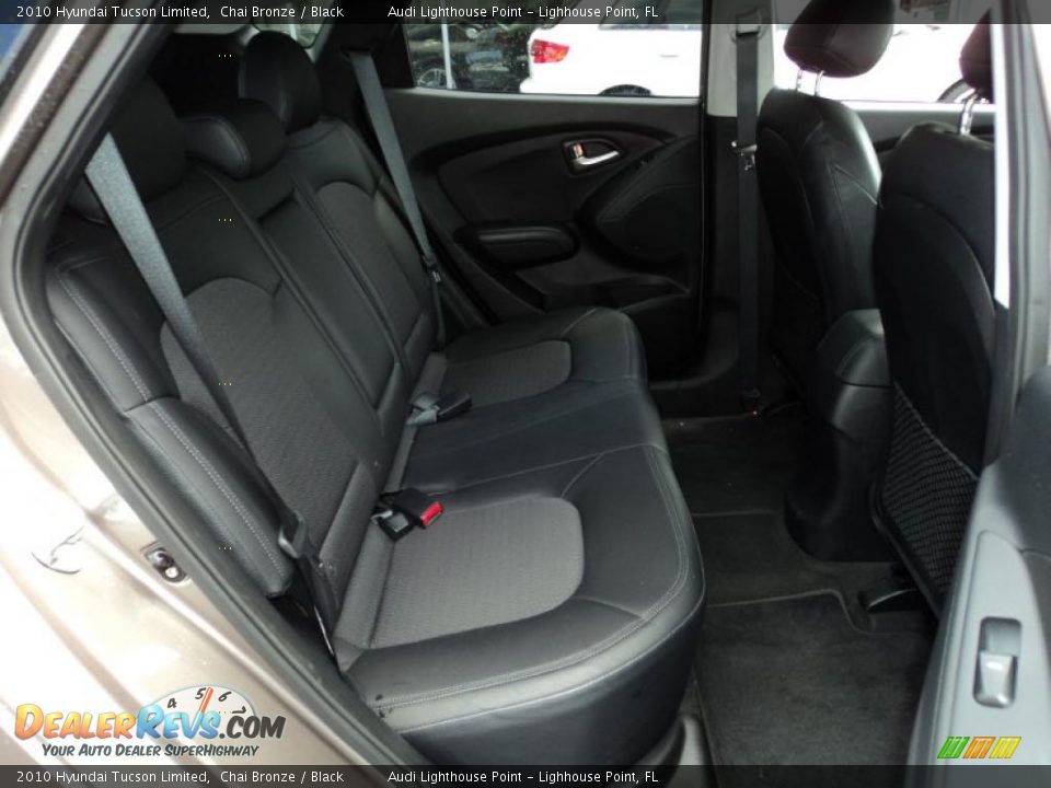 Black Interior - 2010 Hyundai Tucson Limited Photo #18
