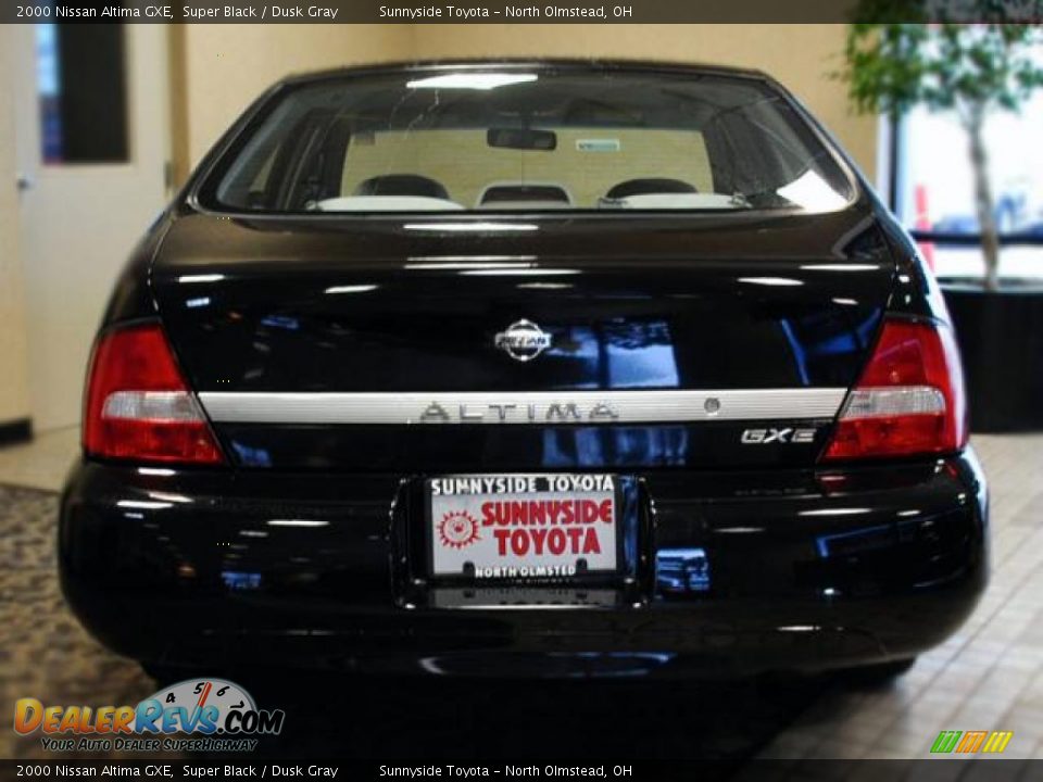 2000 Nissan Altima GXE Super Black / Dusk Gray Photo #7