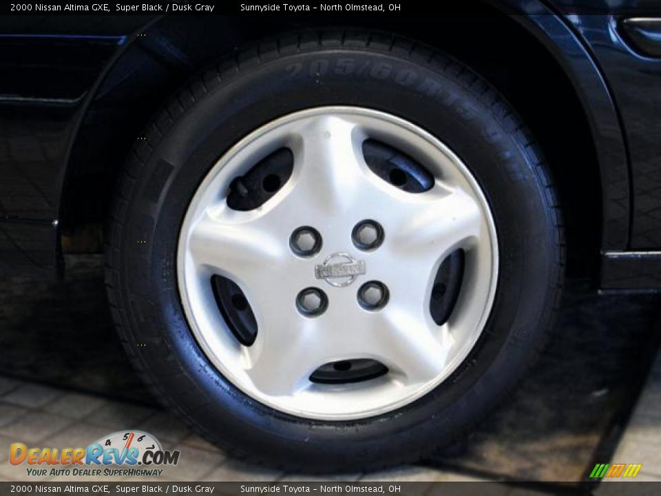 2000 Nissan Altima GXE Super Black / Dusk Gray Photo #8