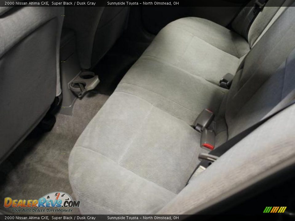 2000 Nissan Altima GXE Super Black / Dusk Gray Photo #12