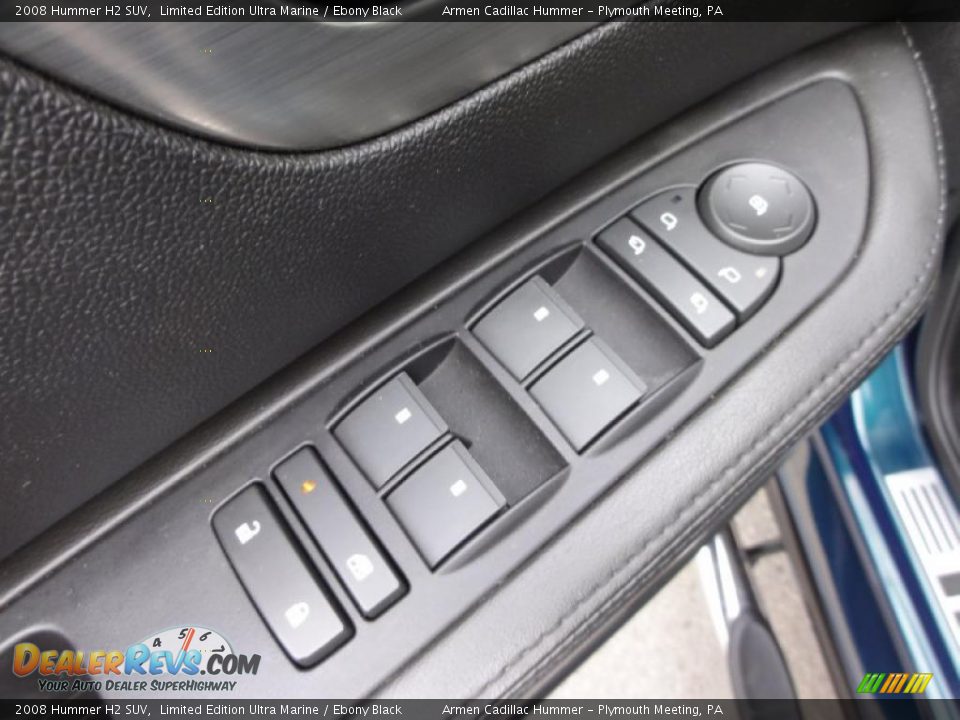 Controls of 2008 Hummer H2 SUV Photo #17