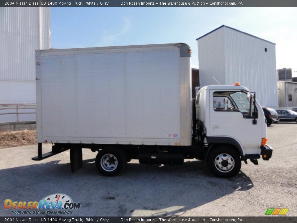 2004 Nissan Diesel UD 1400 Moving Truck White / Gray Photo #7