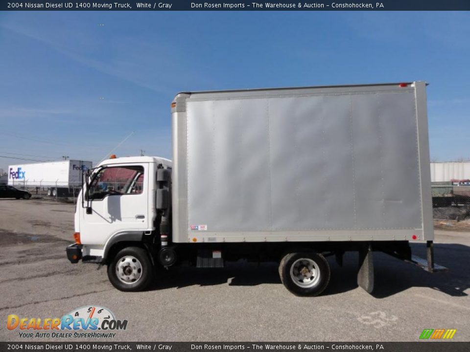 2004 Nissan Diesel UD 1400 Moving Truck White / Gray Photo #11