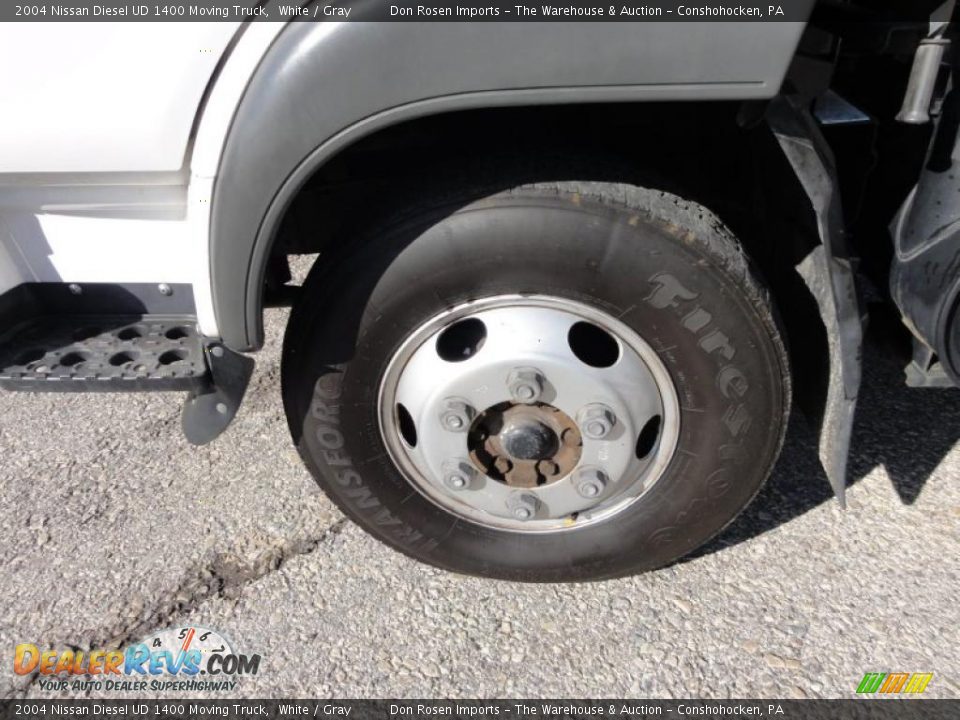 2004 Nissan Diesel UD 1400 Moving Truck White / Gray Photo #30