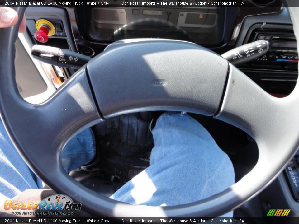 2004 Nissan Diesel UD 1400 Moving Truck White / Gray Photo #36
