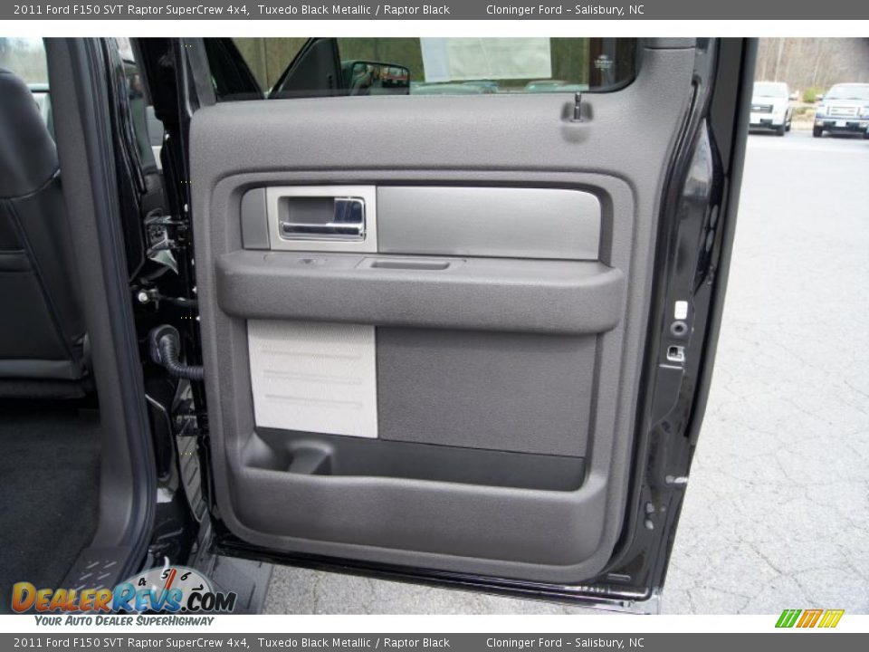 Door Panel of 2011 Ford F150 SVT Raptor SuperCrew 4x4 Photo #12