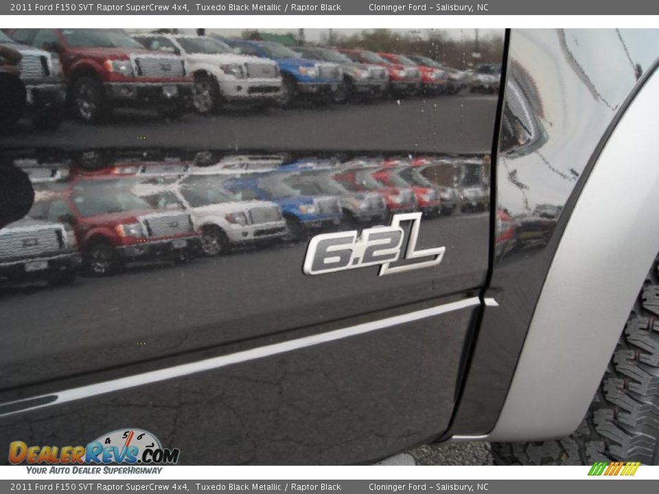 2011 Ford F150 SVT Raptor SuperCrew 4x4 Logo Photo #21