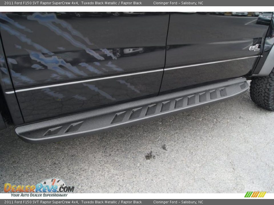 2011 Ford F150 SVT Raptor SuperCrew 4x4 Tuxedo Black Metallic / Raptor Black Photo #22