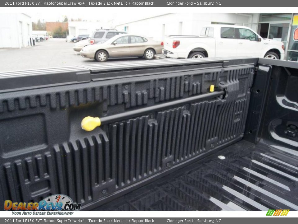 2011 Ford F150 SVT Raptor SuperCrew 4x4 Tuxedo Black Metallic / Raptor Black Photo #25
