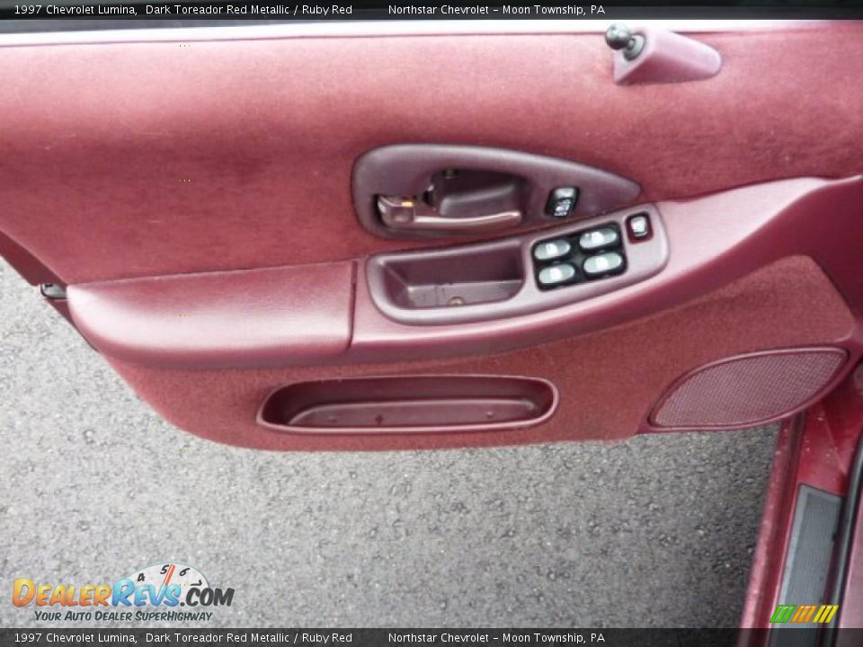 Door Panel of 1997 Chevrolet Lumina  Photo #11