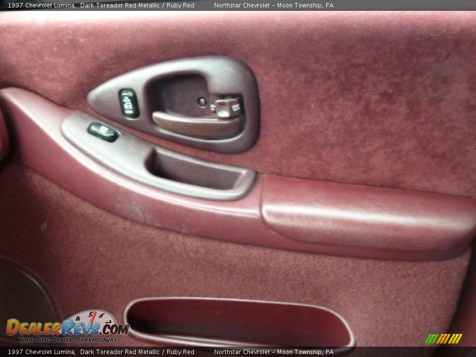 Controls of 1997 Chevrolet Lumina  Photo #14