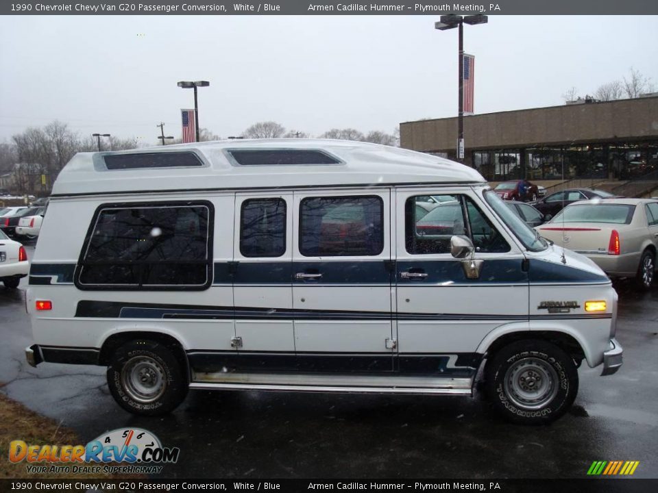 1990 Chevrolet Chevy Van G20 Passenger Conversion White / Blue Photo #9