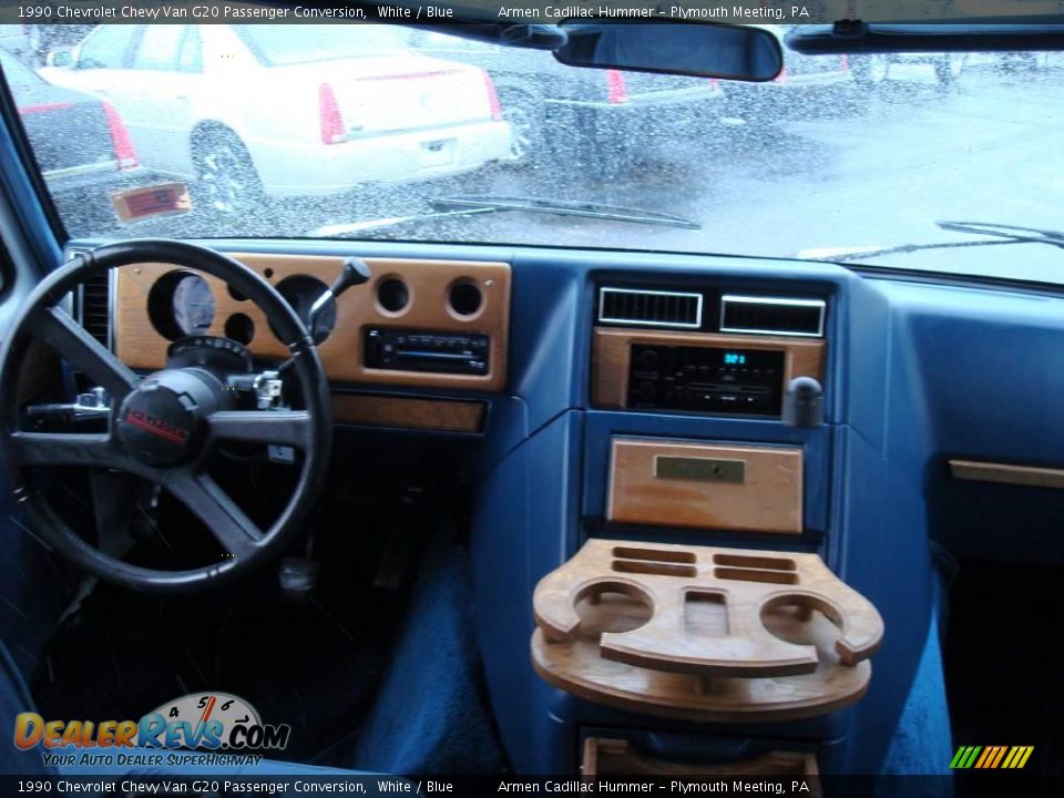 1990 Chevrolet Chevy Van G20 Passenger Conversion White / Blue Photo #13