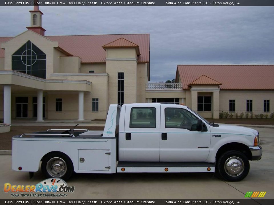 1999 Ford F450 Super Duty XL Crew Cab Dually Chassis Oxford White / Medium Graphite Photo #2