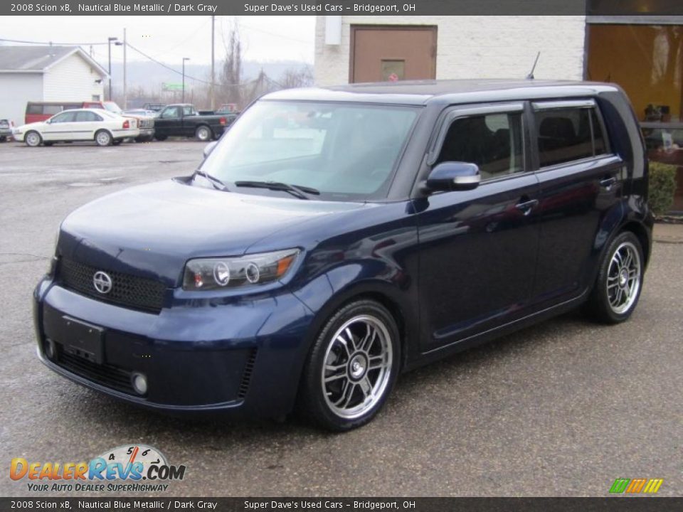 Front 3/4 View of 2008 Scion xB  Photo #10