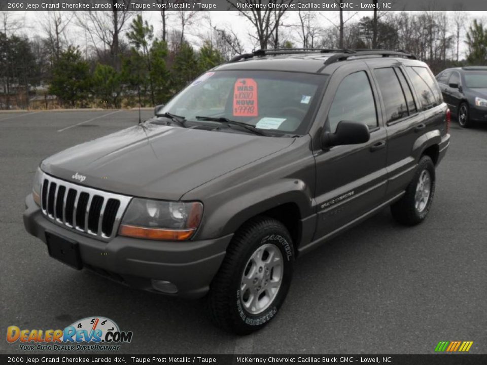 2000 Jeep Grand Cherokee Laredo 4x4 Taupe Frost Metallic / Taupe Photo #1