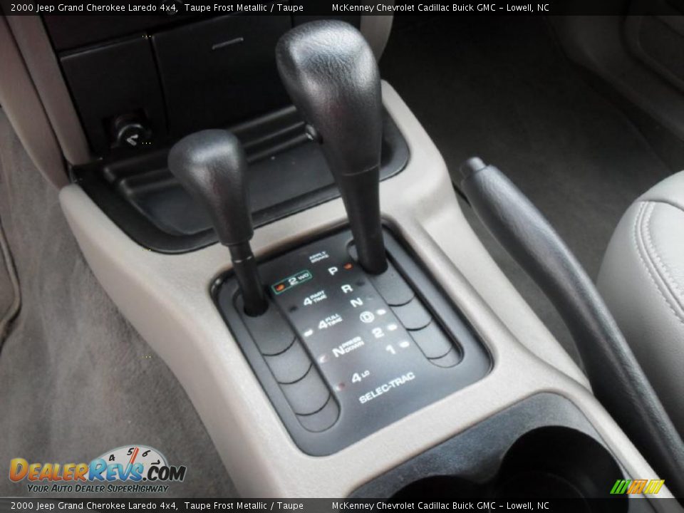 2000 Jeep Grand Cherokee Laredo 4x4 Shifter Photo #10