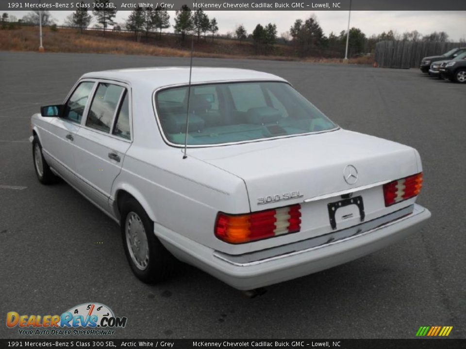 Arctic White 1991 Mercedes-Benz S Class 300 SEL Photo #2