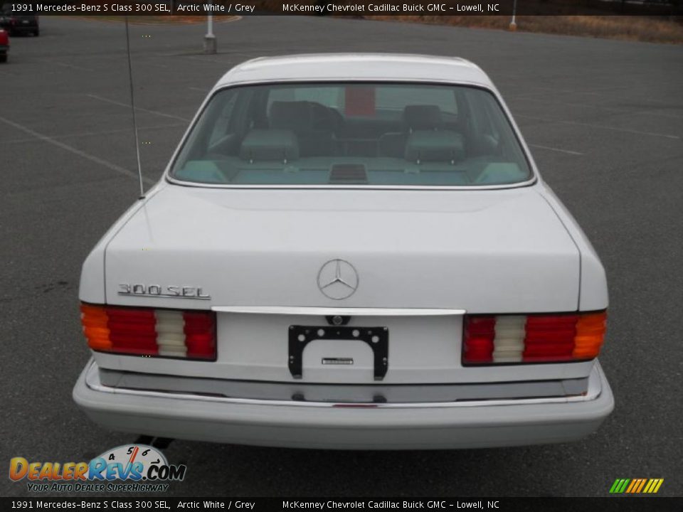 1991 Mercedes-Benz S Class 300 SEL Arctic White / Grey Photo #3