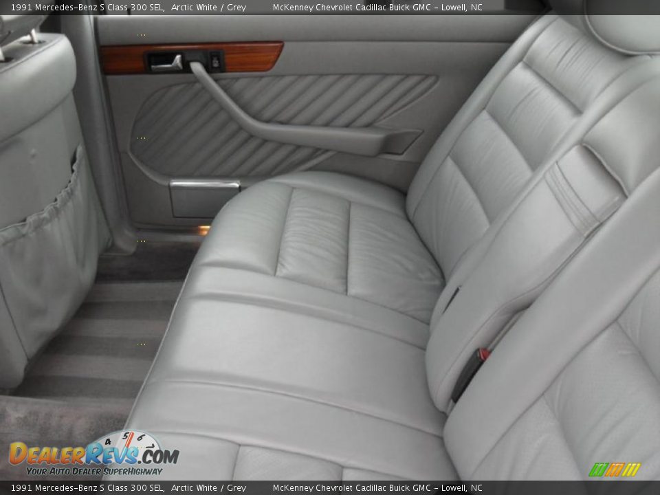 Grey Interior - 1991 Mercedes-Benz S Class 300 SEL Photo #13