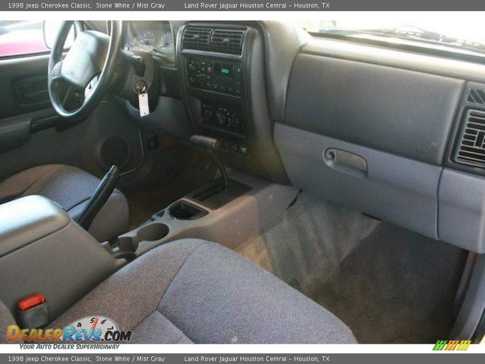 1998 Jeep Cherokee Classic Stone White / Mist Gray Photo #30