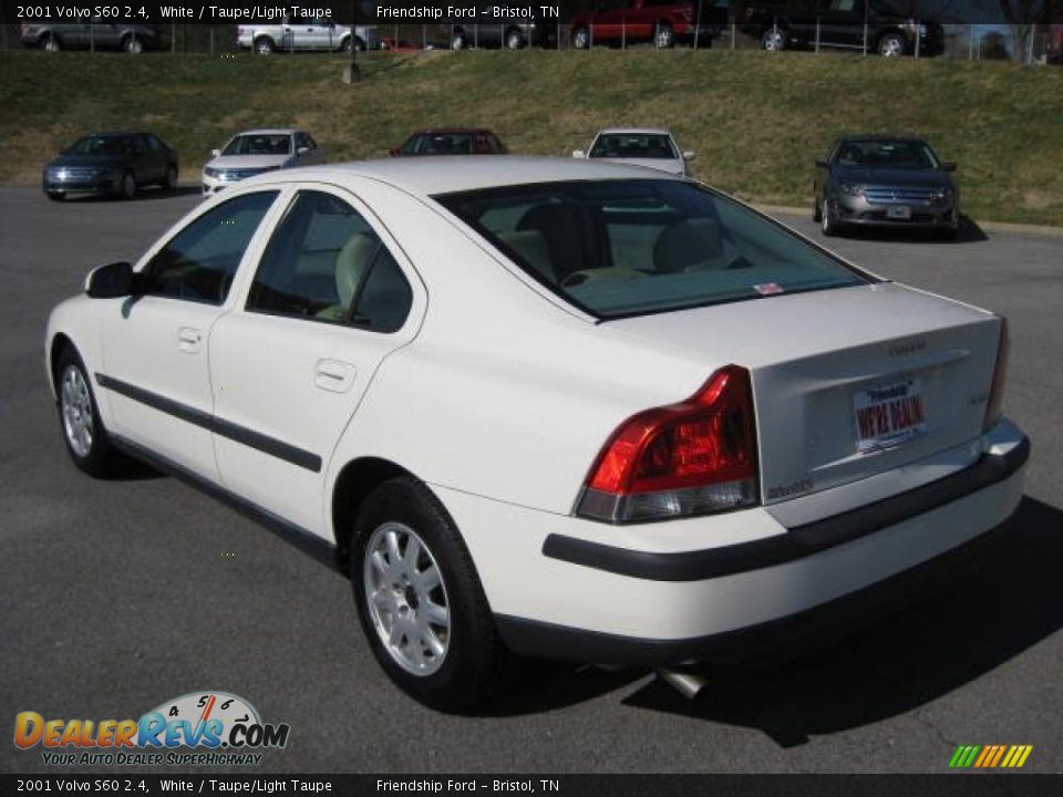 2001 Volvo S60 2.4 White / Taupe/Light Taupe Photo #8