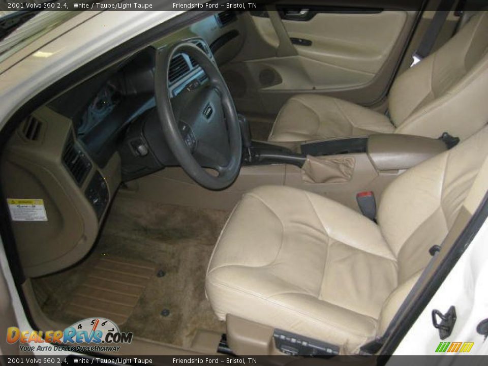2001 Volvo S60 2.4 White / Taupe/Light Taupe Photo #13