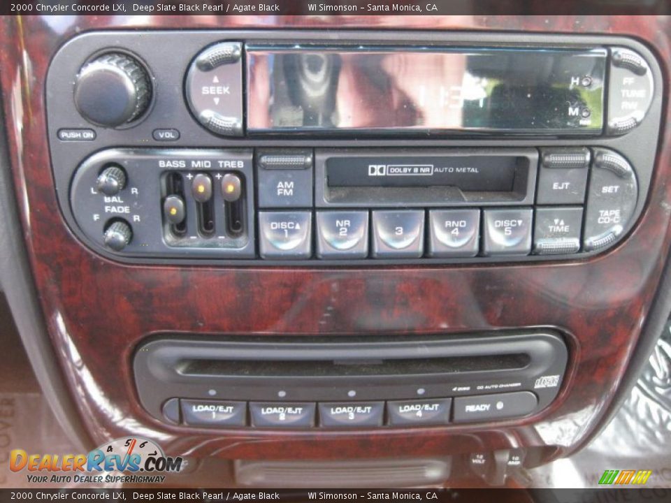 Controls of 2000 Chrysler Concorde LXi Photo #11