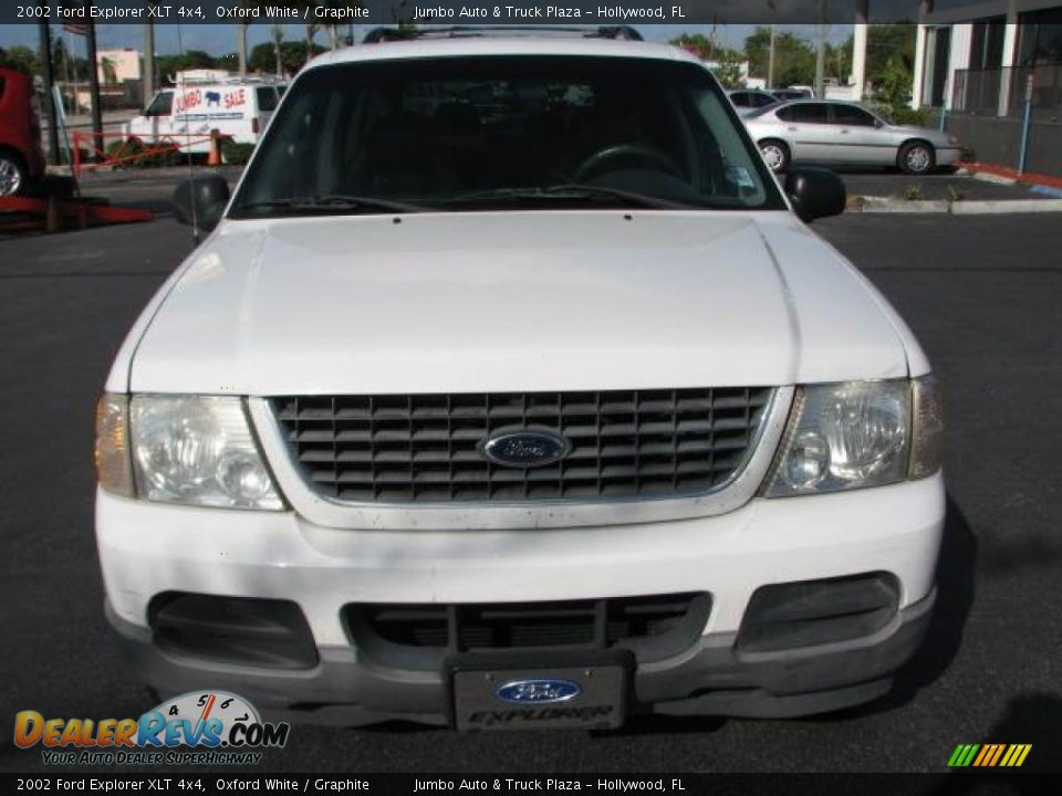 2002 Ford Explorer XLT 4x4 Oxford White / Graphite Photo #3