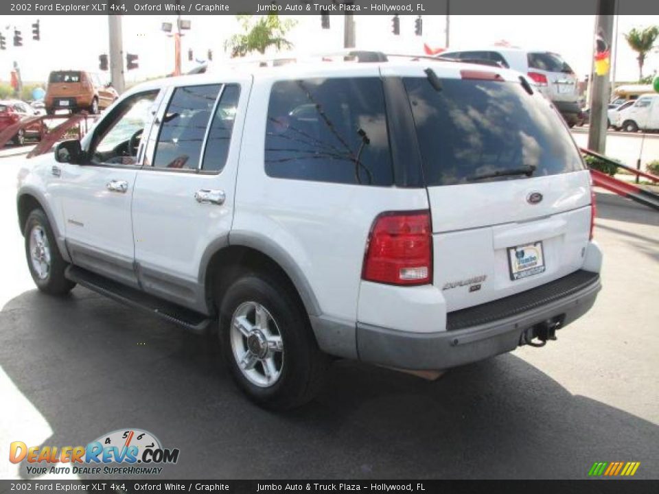 2002 Ford Explorer XLT 4x4 Oxford White / Graphite Photo #7