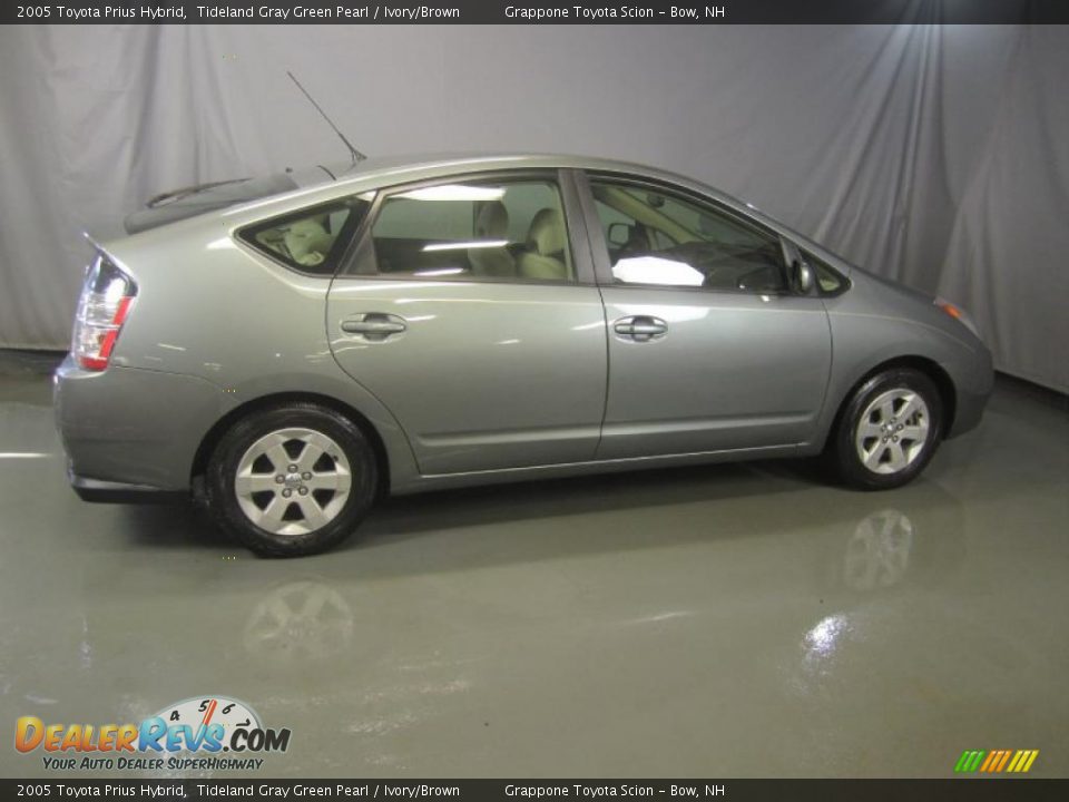 2005 Toyota Prius Hybrid Tideland Gray Green Pearl / Ivory/Brown Photo #11