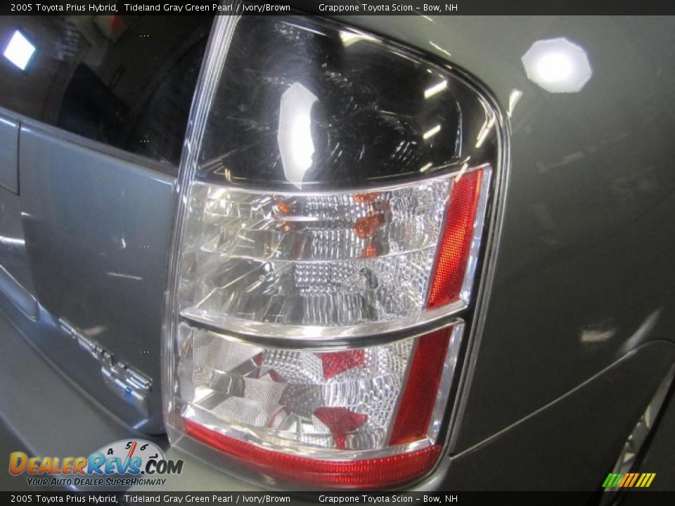 2005 Toyota Prius Hybrid Tideland Gray Green Pearl / Ivory/Brown Photo #12