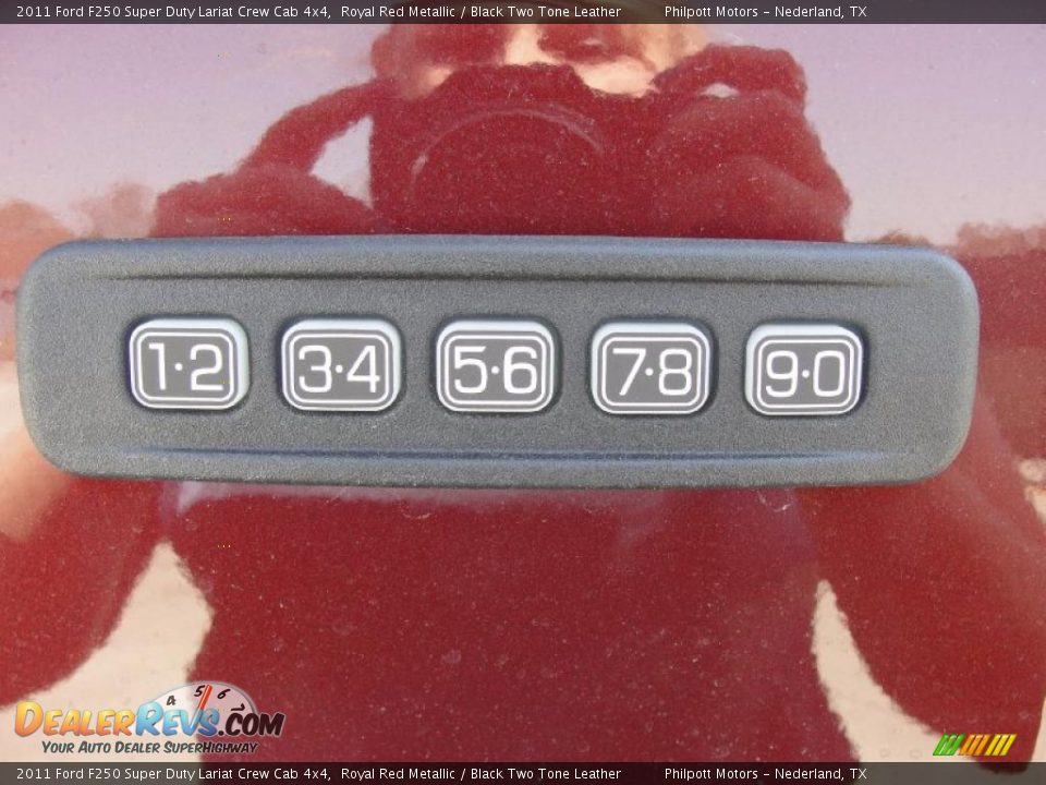 2011 Ford F250 Super Duty Lariat Crew Cab 4x4 Royal Red Metallic / Black Two Tone Leather Photo #17