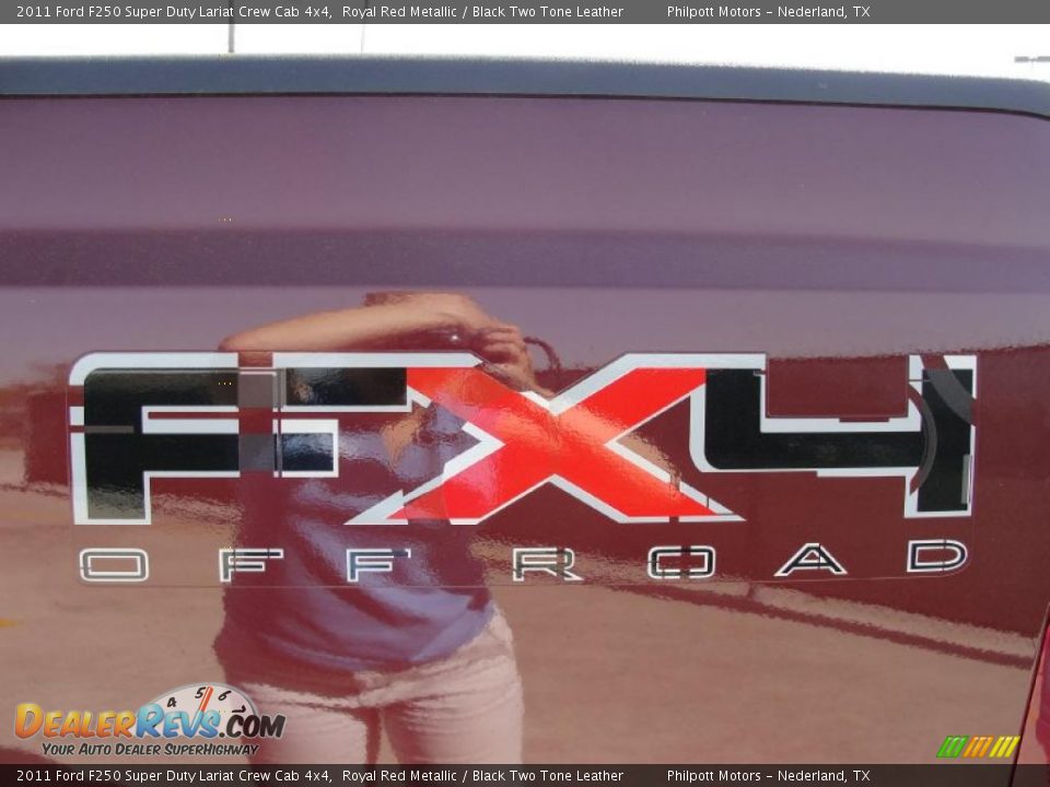 2011 Ford F250 Super Duty Lariat Crew Cab 4x4 Royal Red Metallic / Black Two Tone Leather Photo #19
