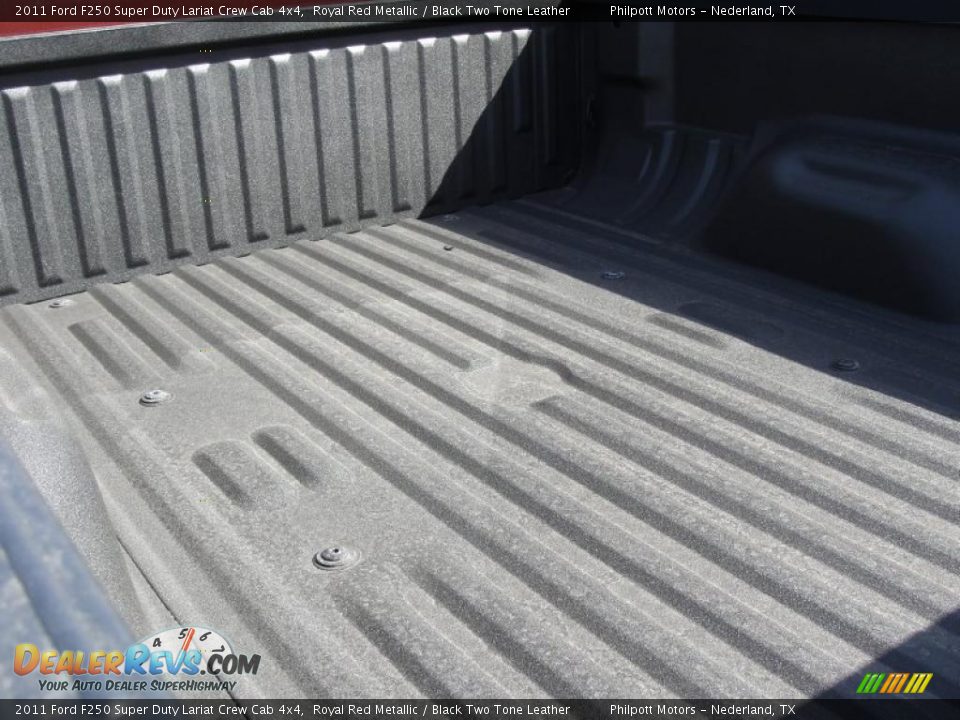 2011 Ford F250 Super Duty Lariat Crew Cab 4x4 Royal Red Metallic / Black Two Tone Leather Photo #20