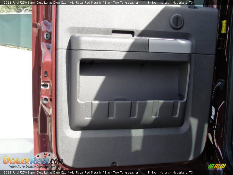 Door Panel of 2011 Ford F250 Super Duty Lariat Crew Cab 4x4 Photo #22