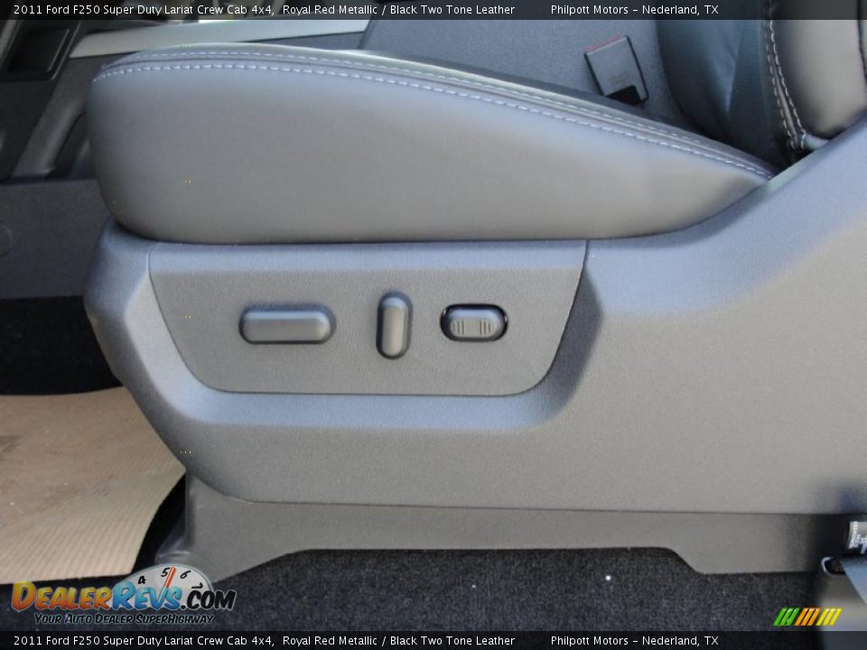 2011 Ford F250 Super Duty Lariat Crew Cab 4x4 Royal Red Metallic / Black Two Tone Leather Photo #26