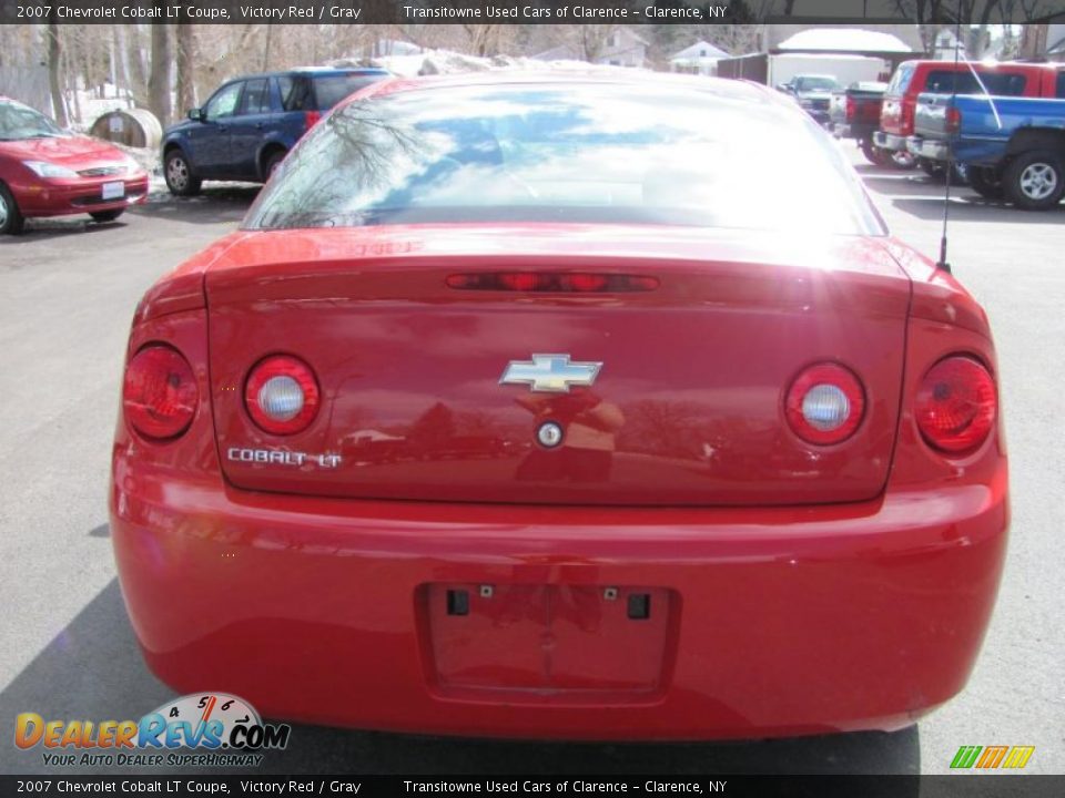 2007 Chevrolet Cobalt LT Coupe Victory Red / Gray Photo #15