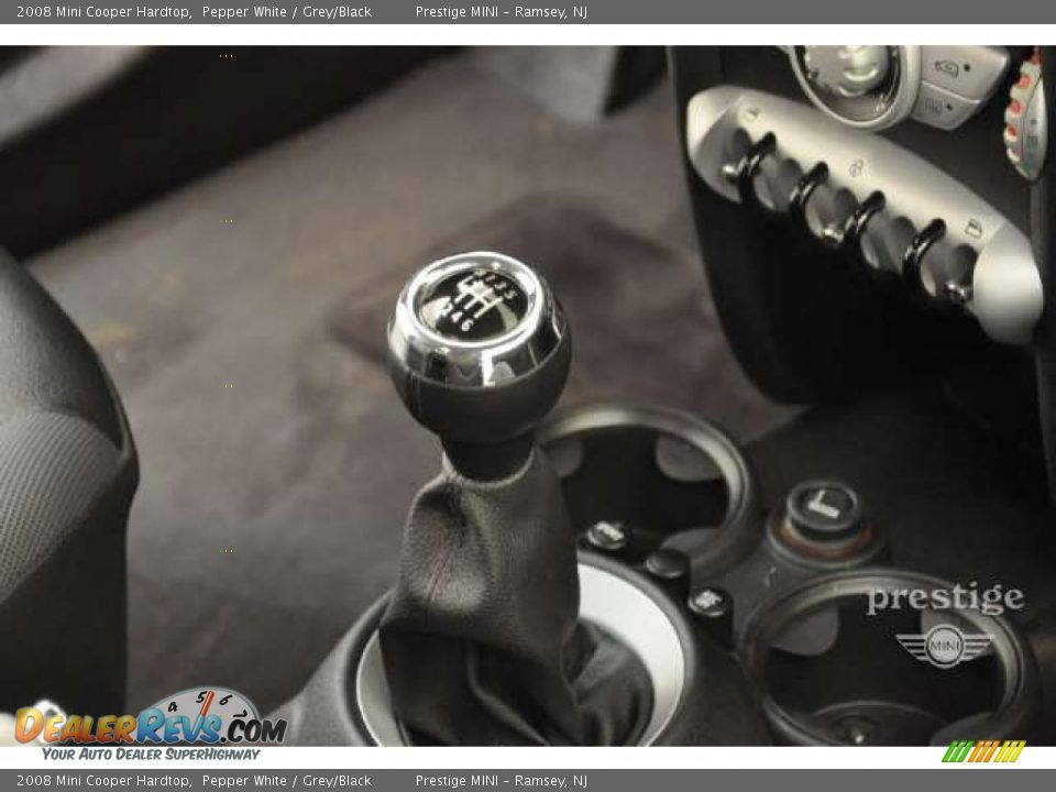 2008 Mini Cooper Hardtop Pepper White / Grey/Black Photo #17