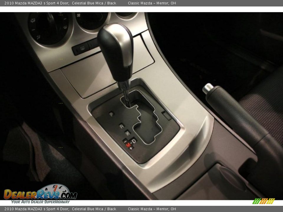 2010 Mazda MAZDA3 s Sport 4 Door Shifter Photo #12