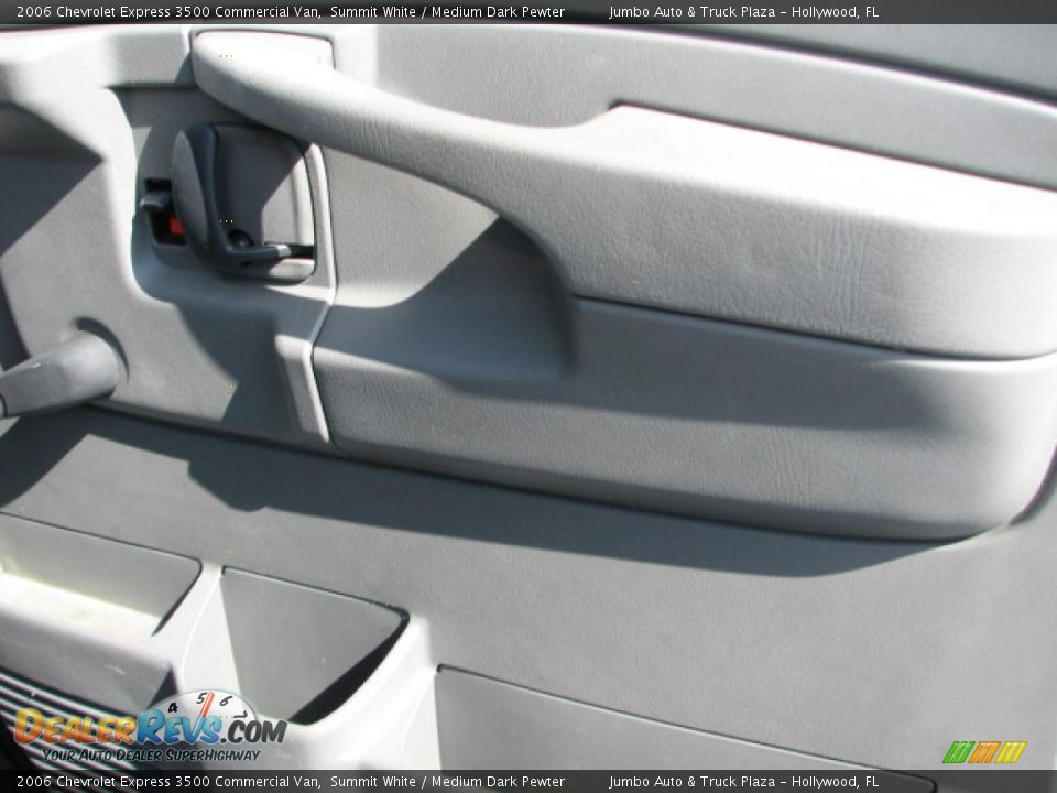 2006 Chevrolet Express 3500 Commercial Van Summit White / Medium Dark Pewter Photo #21