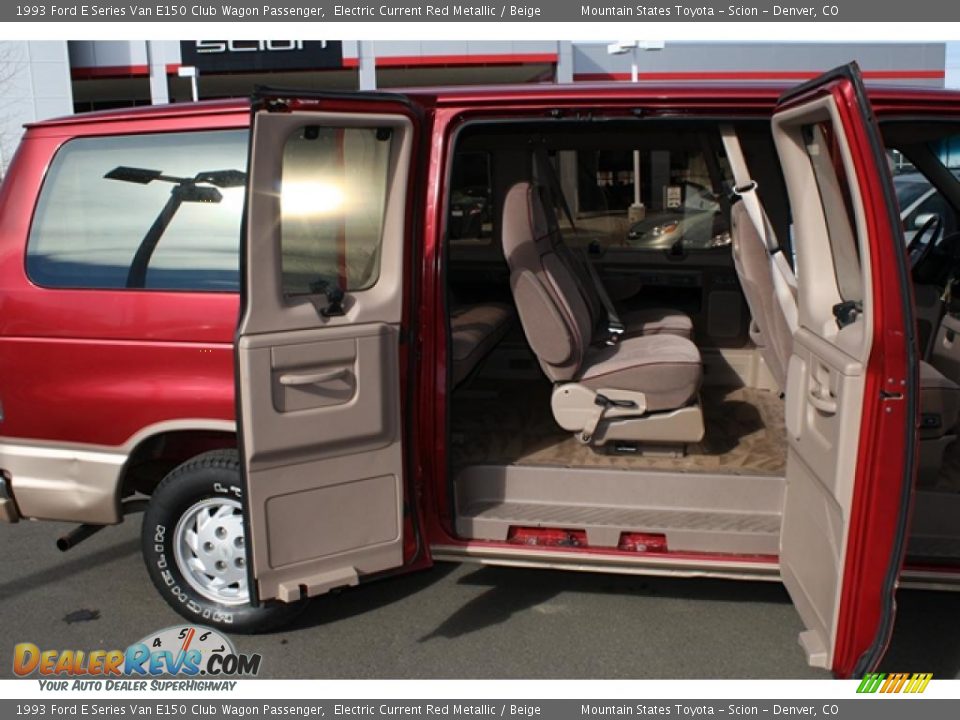 Beige Interior - 1993 Ford E Series Van E150 Club Wagon Passenger Photo #17