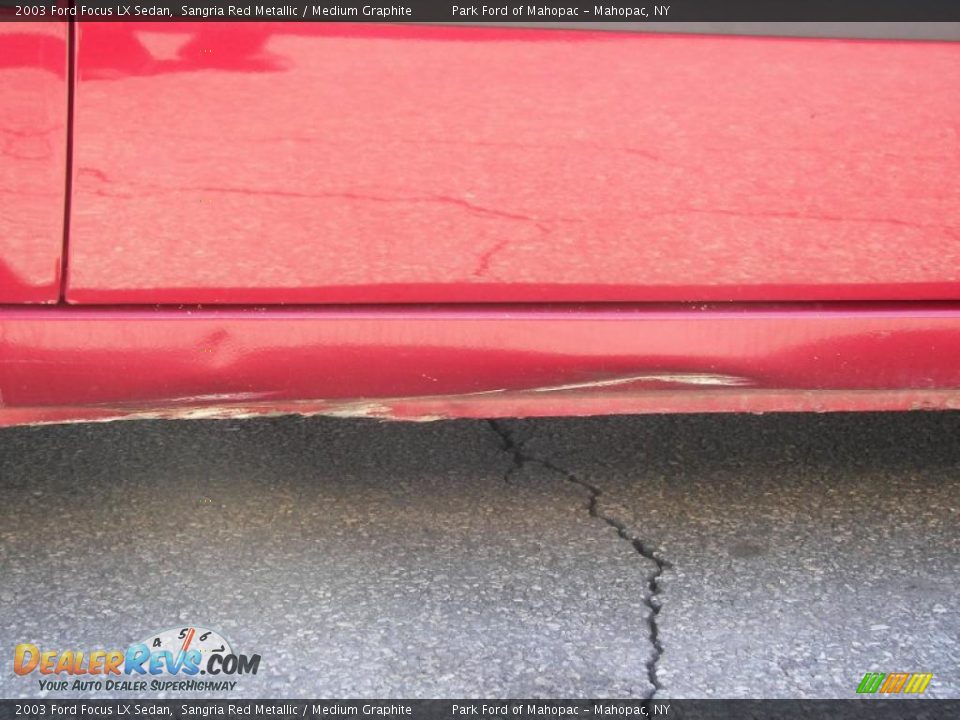 2003 Ford Focus LX Sedan Sangria Red Metallic / Medium Graphite Photo #16