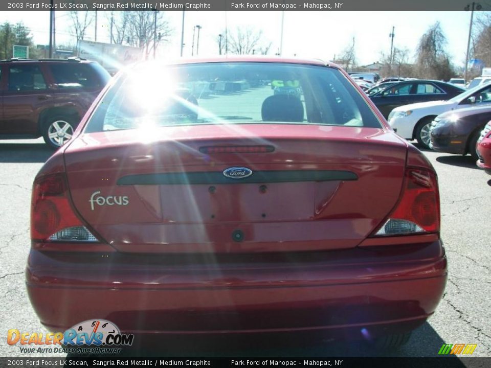 2003 Ford Focus LX Sedan Sangria Red Metallic / Medium Graphite Photo #19
