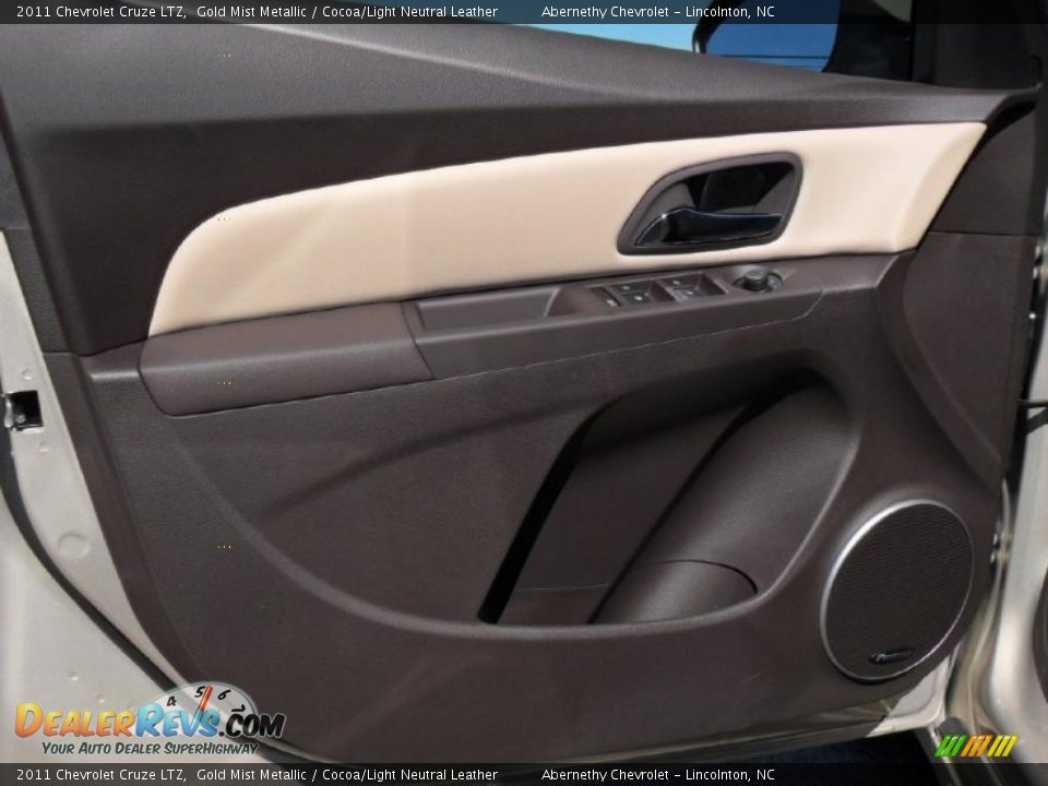 Door Panel of 2011 Chevrolet Cruze LTZ Photo #8